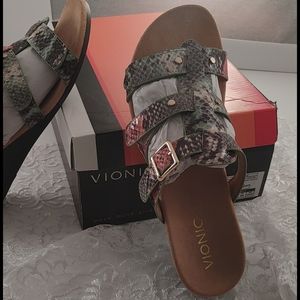 Vionic Radia Sandals